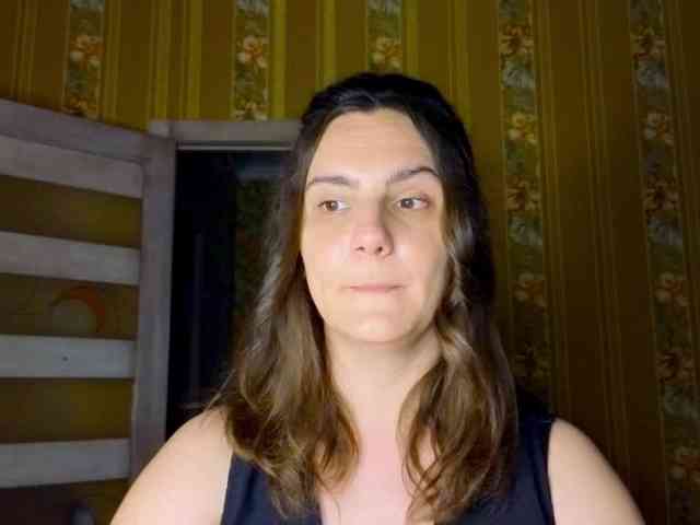 Secret_Smile webcam