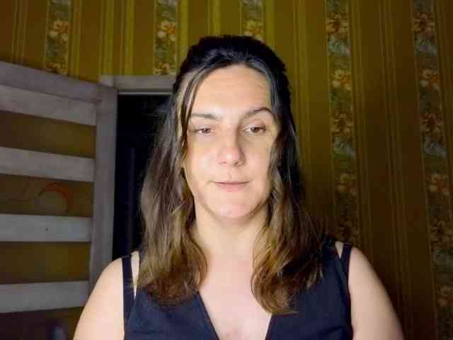 Secret_Smile webcam