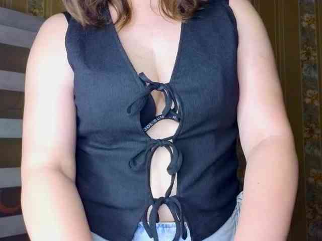 Secret_Smile webcam