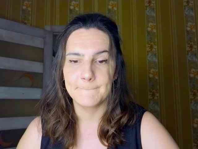 Secret_Smile webcam