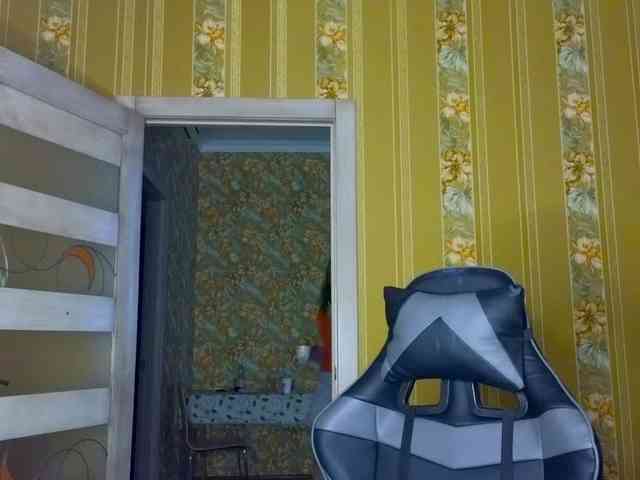 Secret_Smile webcam