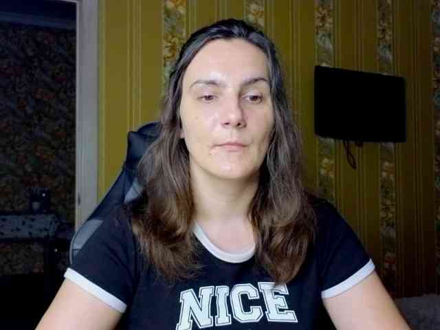 Secret_Smile webcam