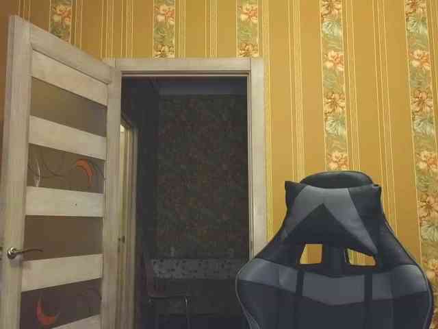 Secret_Smile webcam