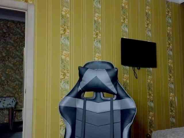 Secret_Smile webcam