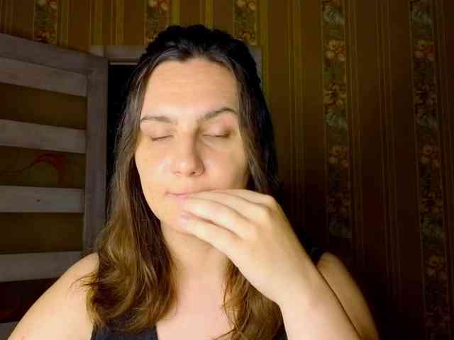 Secret_Smile webcam