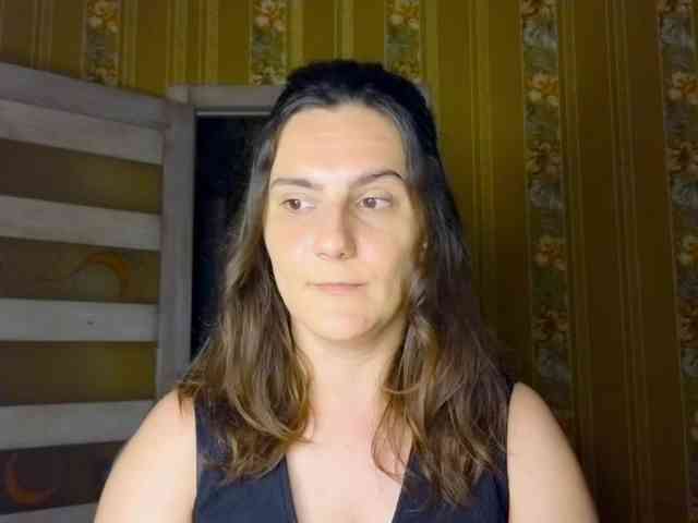 Secret_Smile webcam