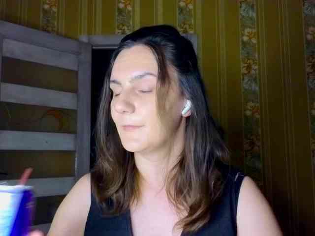 Secret_Smile webcam