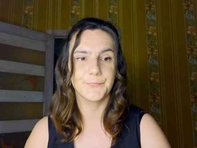 Secret_Smile webcam