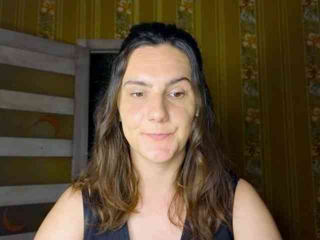 Secret_Smile webcam