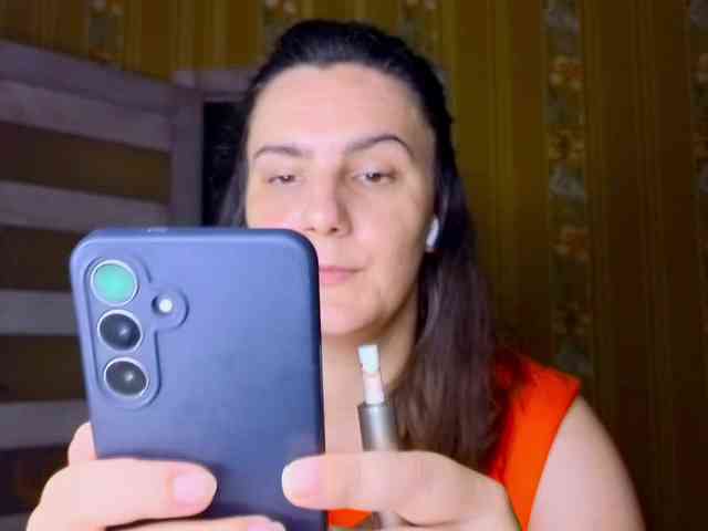 Secret_Smile webcam