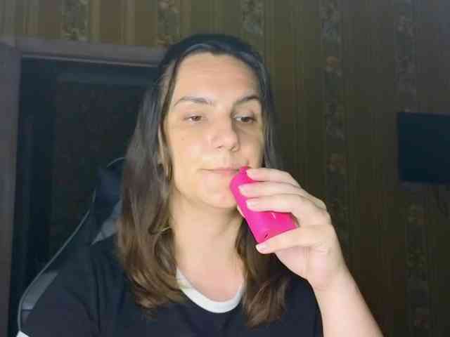 Secret_Smile webcam