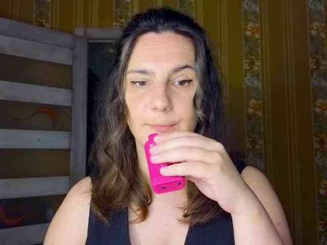 Secret_Smile webcam