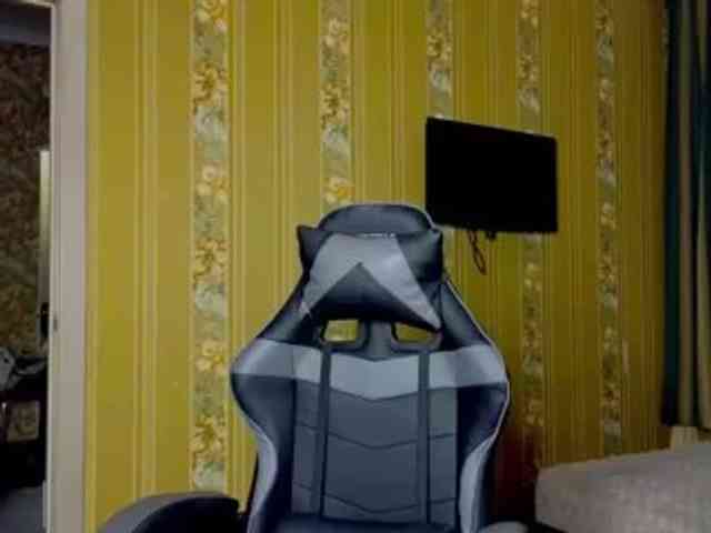 Secret_Smile webcam