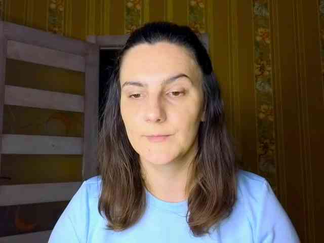 Secret_Smile webcam