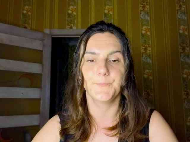 Secret_Smile webcam