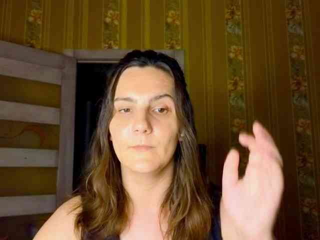 Secret_Smile webcam
