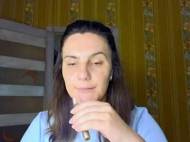Secret_Smile webcam