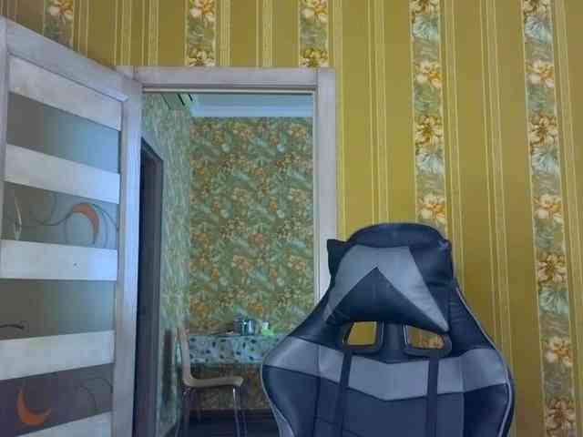 Secret_Smile webcam