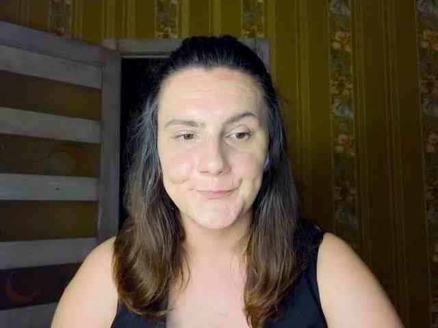 Secret_Smile webcam