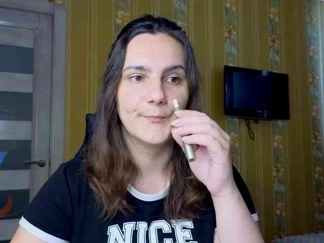 Secret_Smile webcam