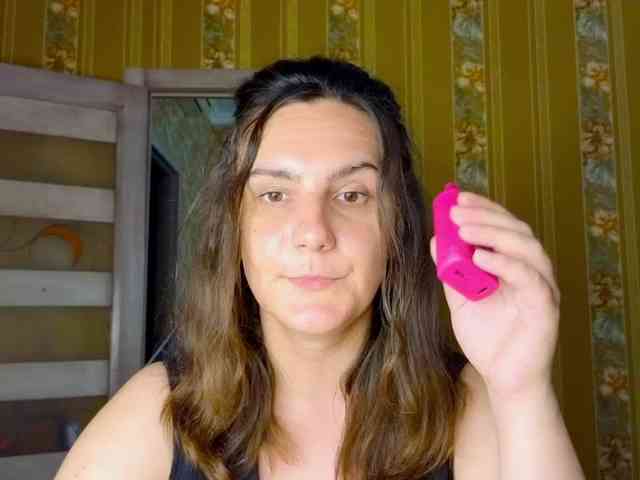 Secret_Smile webcam