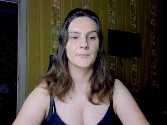 Secret_Smile webcam