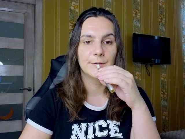 Secret_Smile webcam
