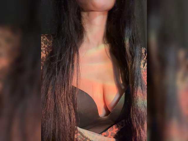 LeCriss live cam on BongaCams