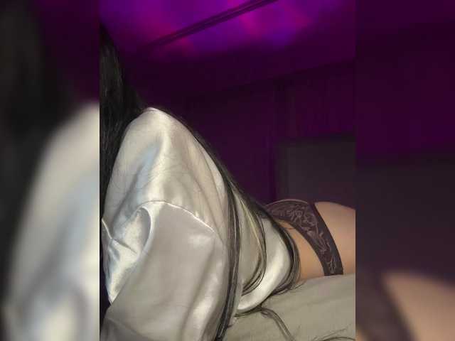 LeCriss's BongaCams show and profile