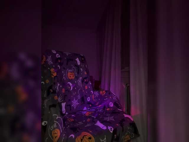 LeCriss's BongaCams show and profile