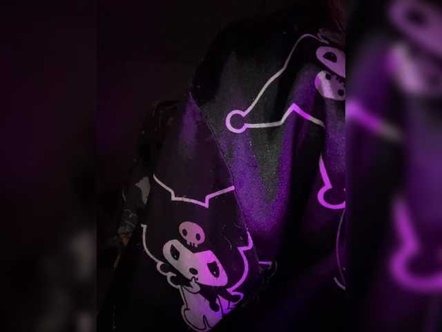 LeCriss's BongaCams show and profile