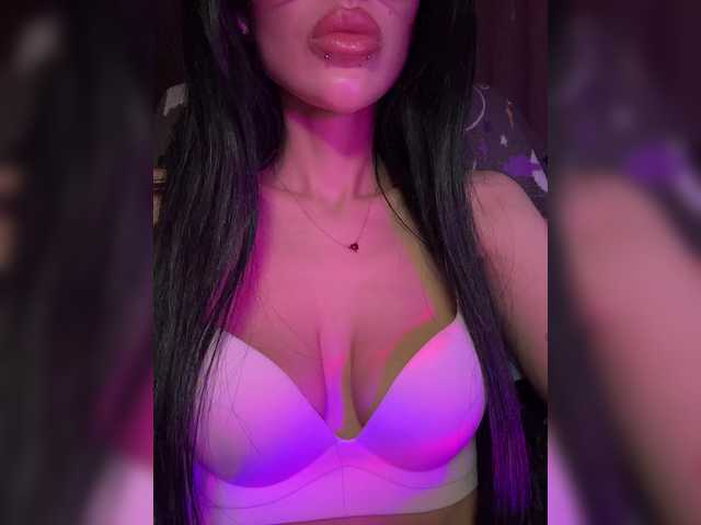 LeCriss live cam on BongaCams