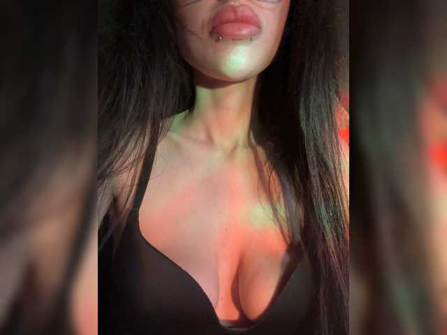 LeCriss live cam on BongaCams