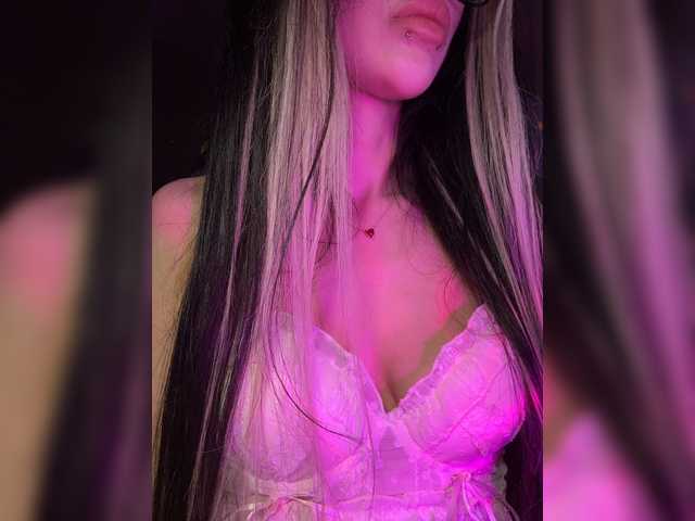 LeCriss live cam on BongaCams