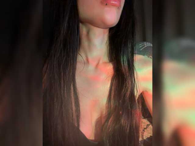 LeCriss live cam on BongaCams