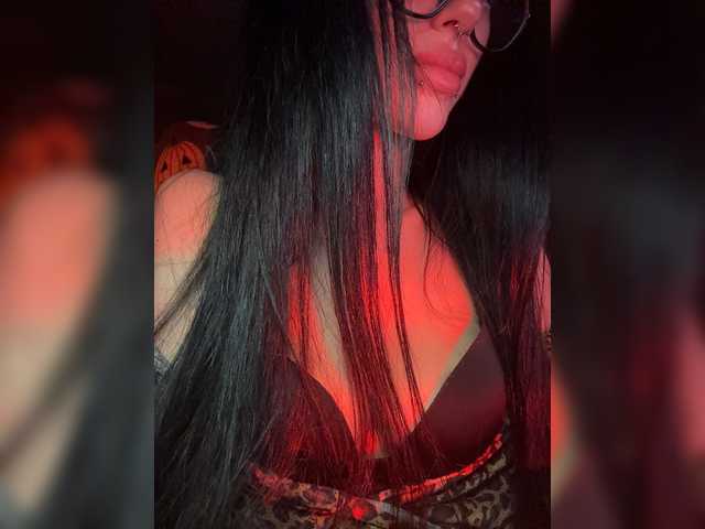 LeCriss live cam on BongaCams