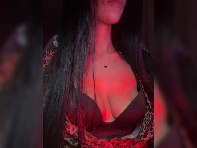 LeCriss live cam on BongaCams