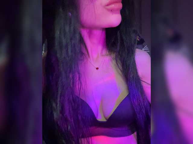 LeCriss live cam on BongaCams