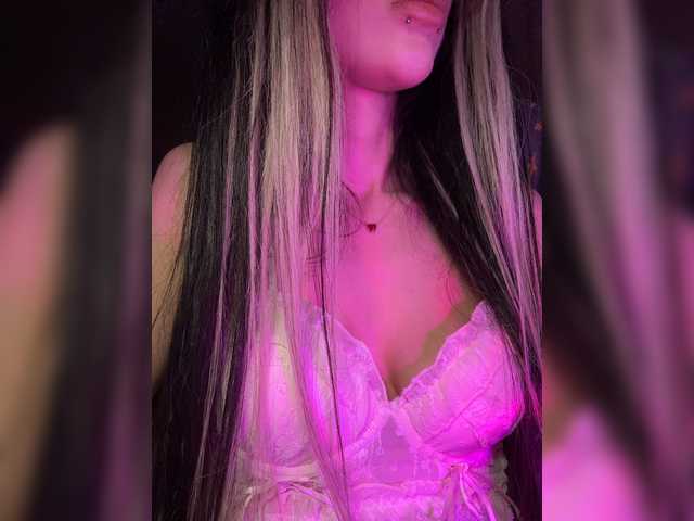 LeCriss live cam on BongaCams