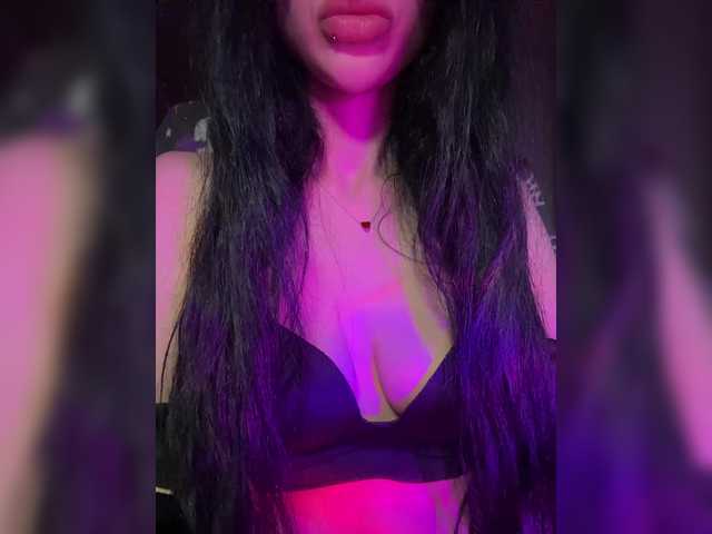 LeCriss live cam on BongaCams