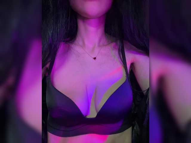 LeCriss live cam on BongaCams