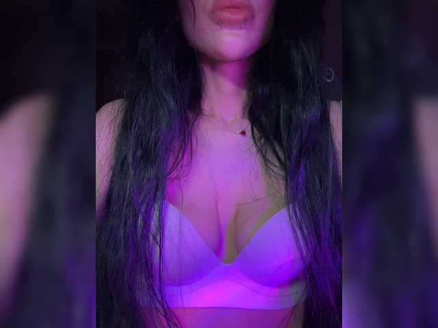 LeCriss live cam on BongaCams