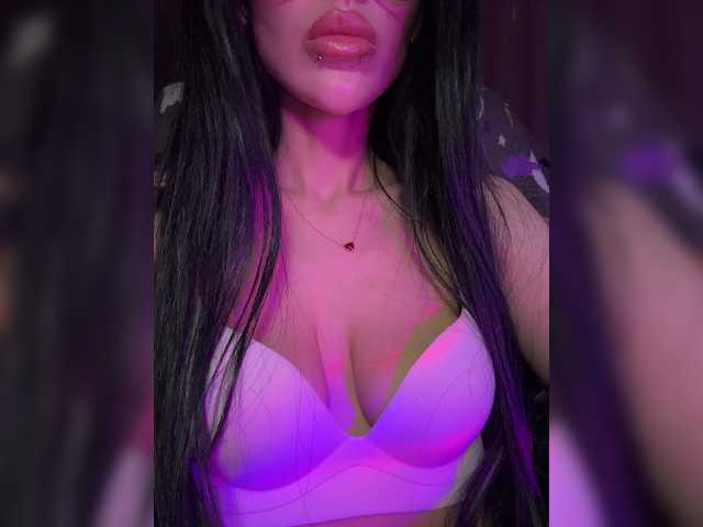 LeCriss live cam on BongaCams