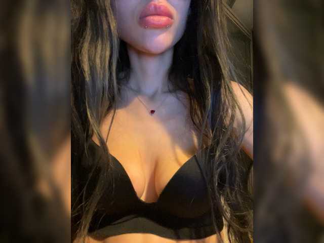 LeCriss live cam on BongaCams