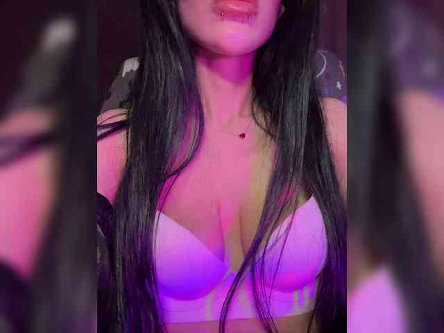 LeCriss Live Webcam on BongaCams