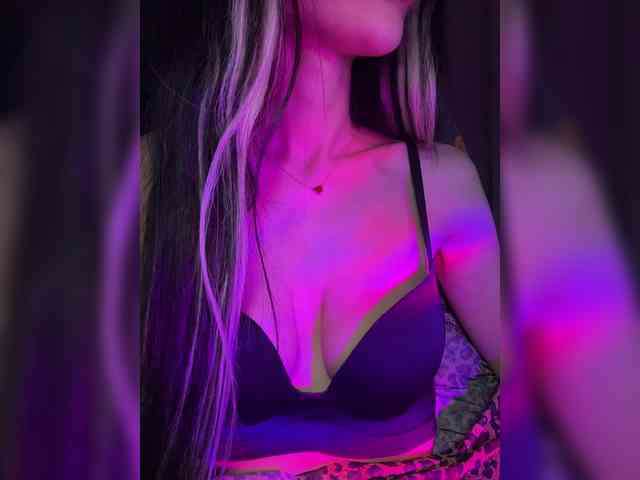 LeCriss Live Webcam on BongaCams