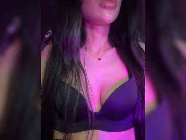 LeCriss Live Webcam on BongaCams