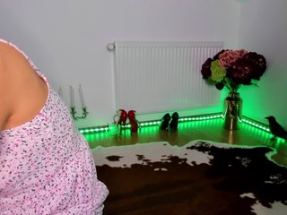 SatyneQueen Porn Show
