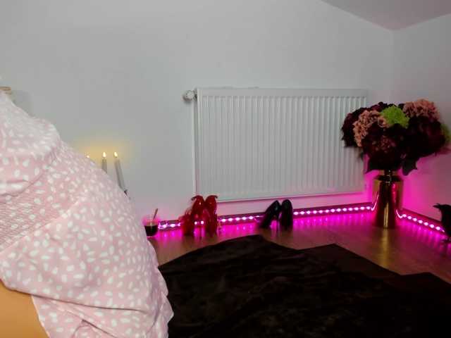SatyneQueen live cam on BongaCams