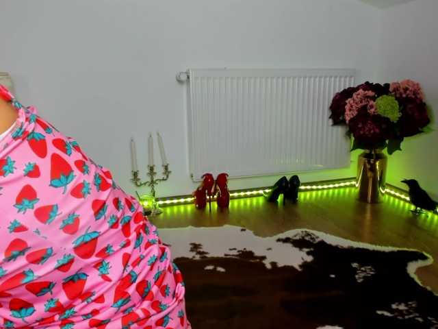 SatyneQueen live cam on BongaCams